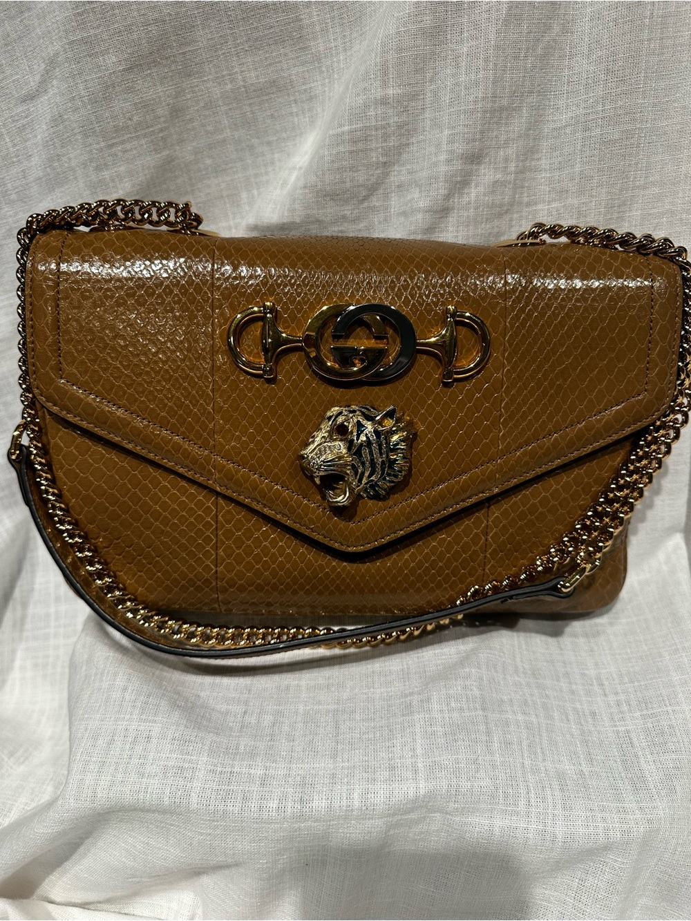 Gucci Tan Leather Shoulder Bag with Gold Hardware and Tiger Head